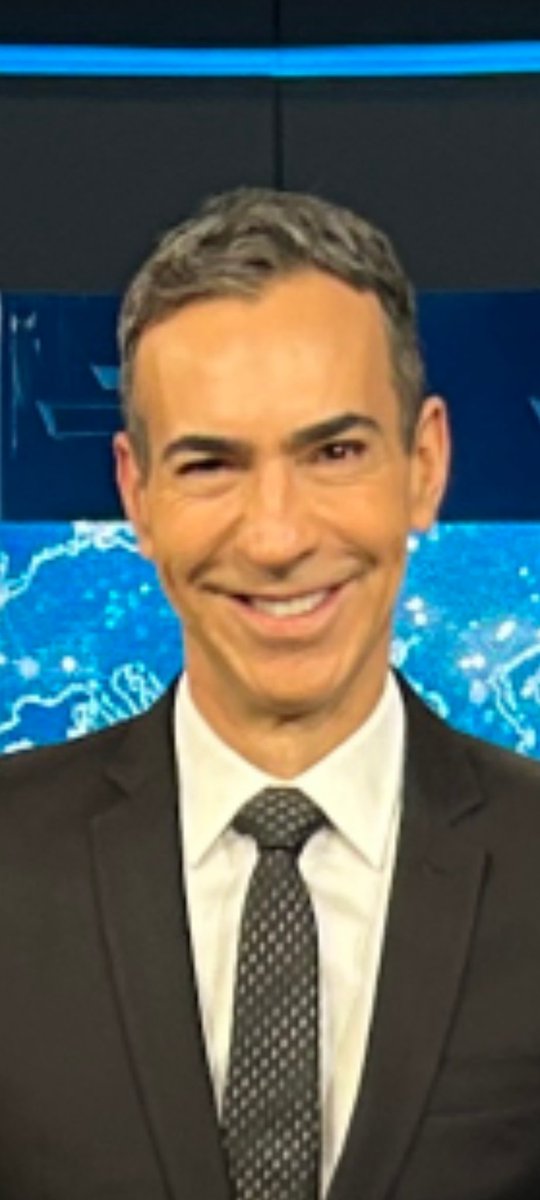 ribhenrix's tweet image. fico esperando o dia em que vamos descobrir que esse homem é maligno