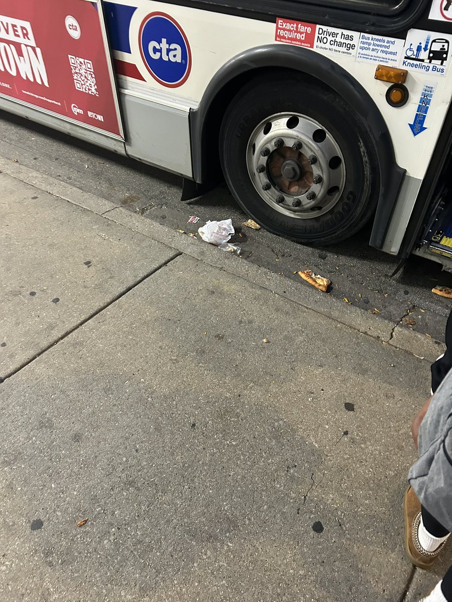 trashndgarbage's tweet image. boxes and slices