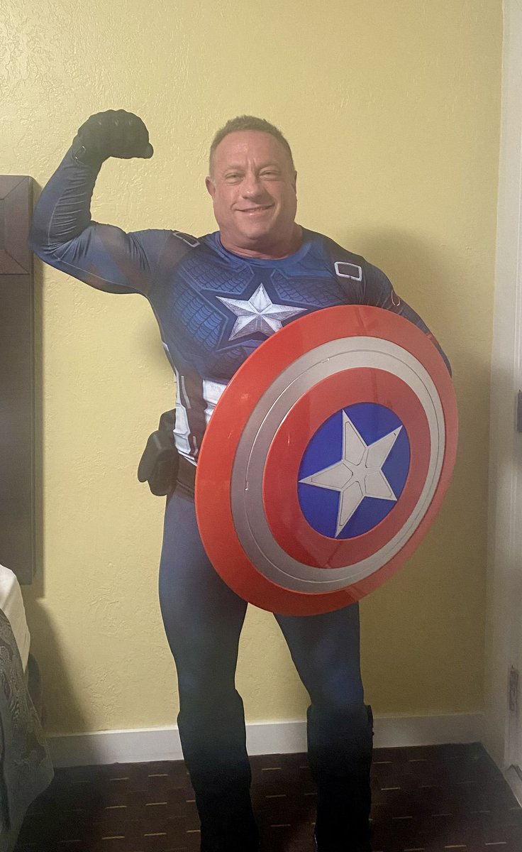 BeynonBrandon's tweet photo. Happy Halloween! 2025 edition. https://t.co/kq4ICQxaCo
