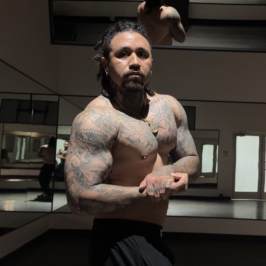 Guess how much I weigh butt ass naked and I’ll Cash app you $100 you get one guess though it has to be exact