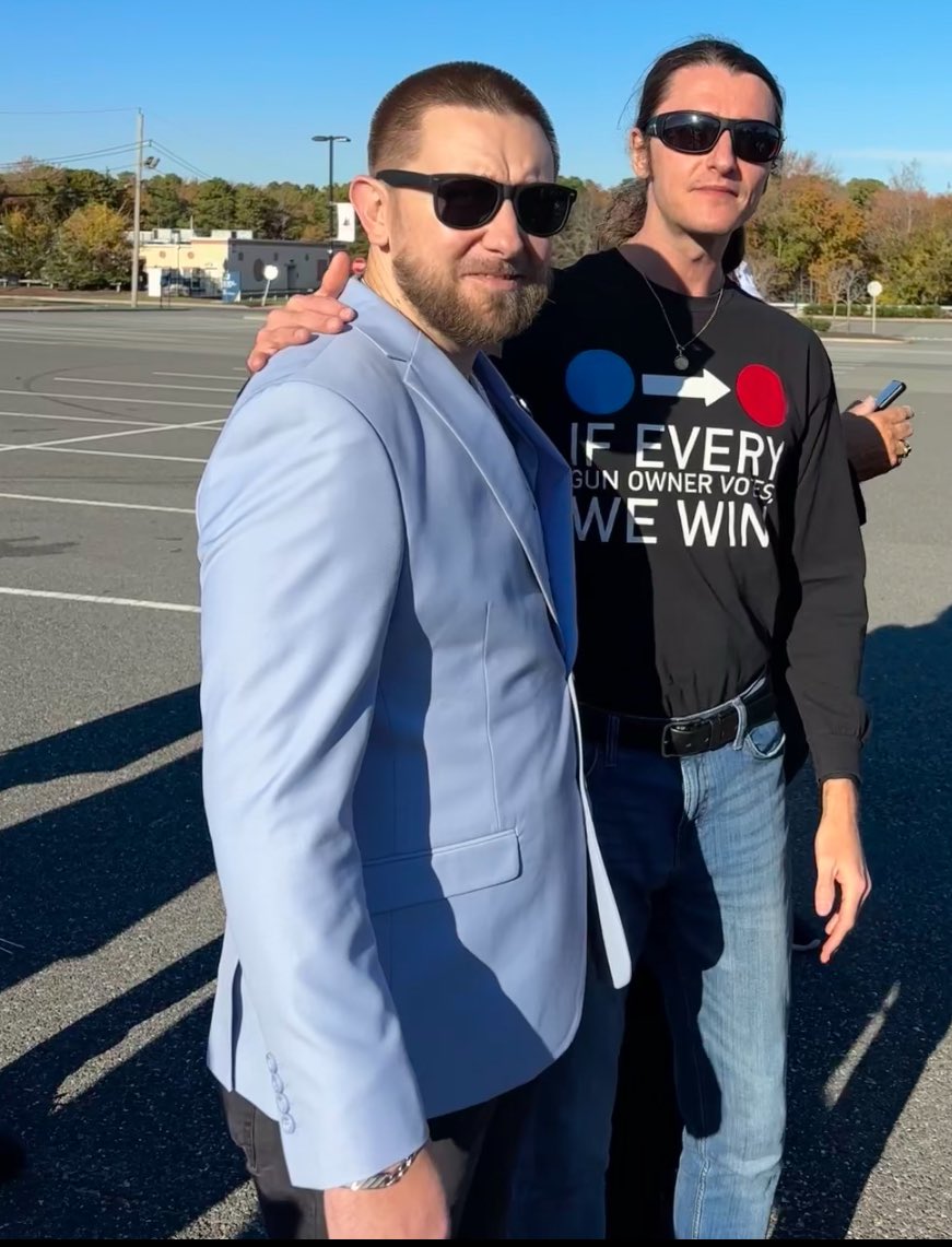 Incredibly motivating meeting <a href="/ScottPresler/">ThePersistence</a> not many people make me feel small at 6’1’’ 😳. Thanks Scott, your kind words and motivation will be something I use for inspiration on this rainy mornings knocking doors and in the quiet self doubting moments alone. God bless you!