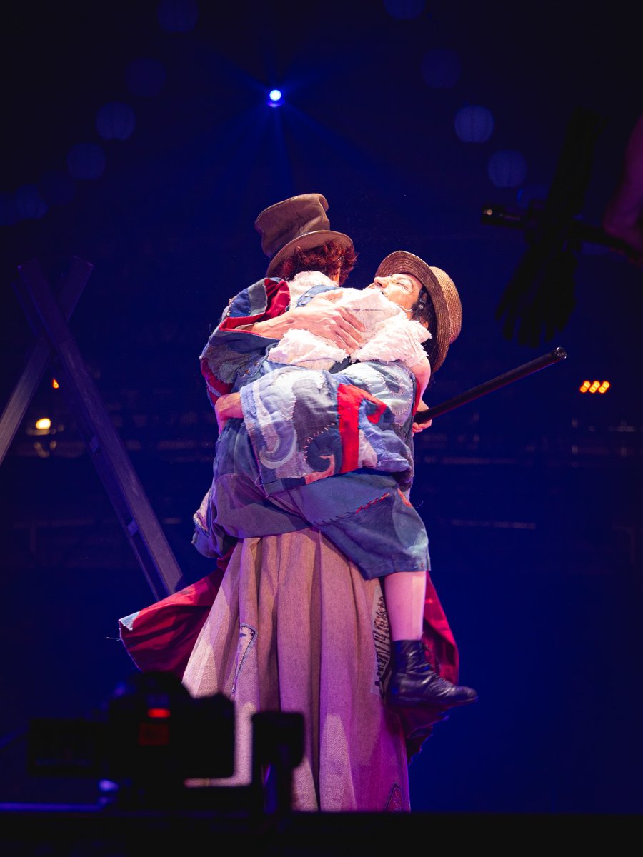 esola_matahira's tweet image. この親子に会いに来ました。

#えんとつ町の踊るハロウィンナイト 
#踊ハロ #えんとつ町のプペル