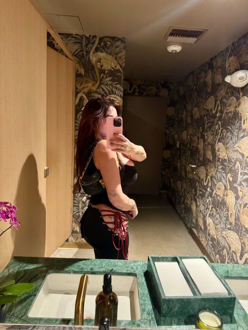 2 pic. https://t.co/dRhdqB1snG