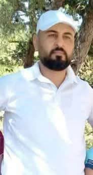 WitnessSyria360's tweet image. 🔴 #جبلة | #مفقود

فُقِد الاتصال بالمواطن حسين أحمد يوسف (38 عامًا)، متزوج ولديه ثلاثة أطفال، صباح يوم السبت 1 تشرين الثاني 2025 عند الساعة 11:30، وكانت آخر مكالمة له أثناء توجهه من جبلة إلى طرطوس بحثًا عن عمل.

من يملك أي معلومات عنه، يُرجى التواصل عبر بريد الصفحة.

🔴 #Jableh |…