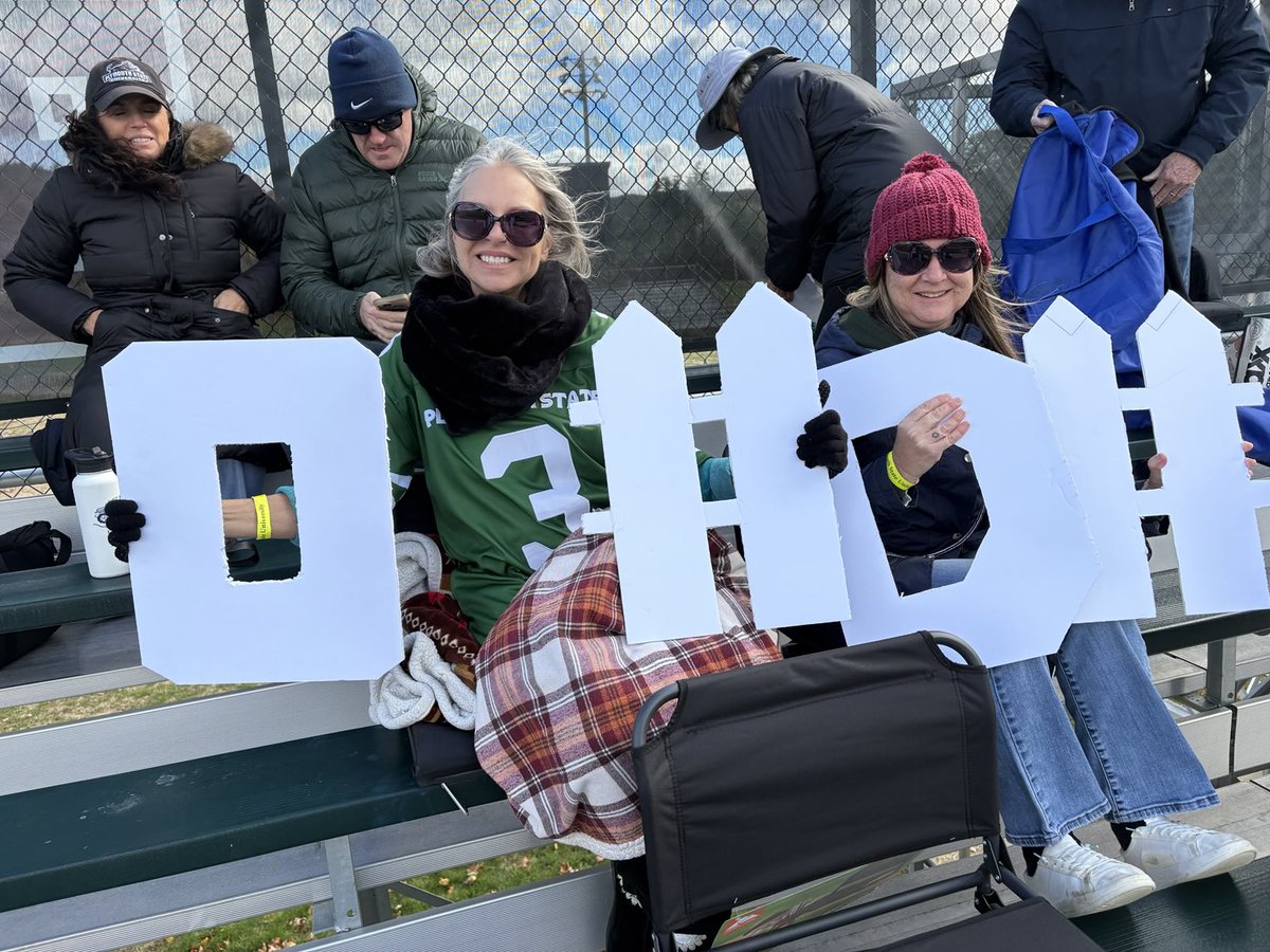 Elizabeth Connally tweet media