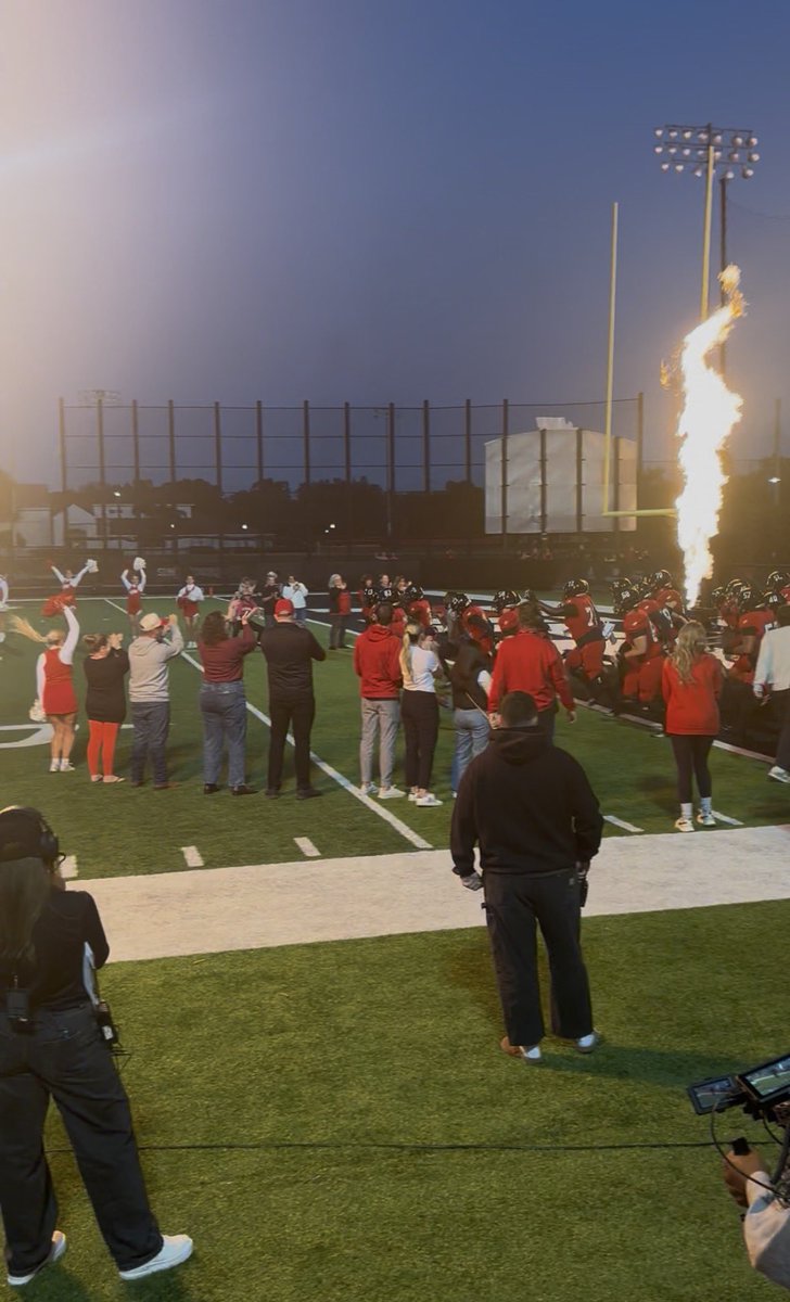 I would like to give a big thank you to <a href="/coachcanales/">Coach Mike Canales</a> for allowing me to come out and visit your school. Congrats on the big win, and Goodluck on the rest of your season! 
<a href="/camstephens7575/">Cameron Stephens</a> <a href="/JosephRivera72/">Coach Rivera</a> <a href="/CoachBerger85/">Jason Schmachtenberger</a> <a href="/PascoCountyFB/">PascoCountyFB</a> <a href="/SuncoastPreps/">Suncoast Preps</a> <a href="/UnderRadarFLPA/">Under The Radar Recruiting FL/PA</a> <a href="/CoachSearles/">Coach_Searles</a>