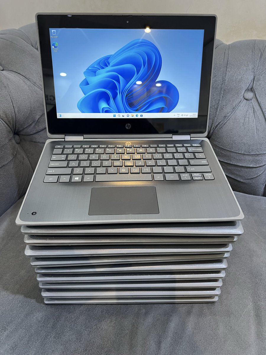 JaySmartGadgets's tweet photo. Specifications 
➖HP Probook x360 11 G6 EE
➖Core i5 10th Generation 
➖10th Generation 
➖128GB SSD 8GB RAM 
➖Touchscreen 2in1 convertible laptop
➖Dual webcam 
➖Full HD Display 
➖Type C port 
➖HDMI, Bluetooth, Wireless 🛜 
➖Excellent Battery 
➖Original Charger 
➖240k https://t.co/cnIgOYNHwX