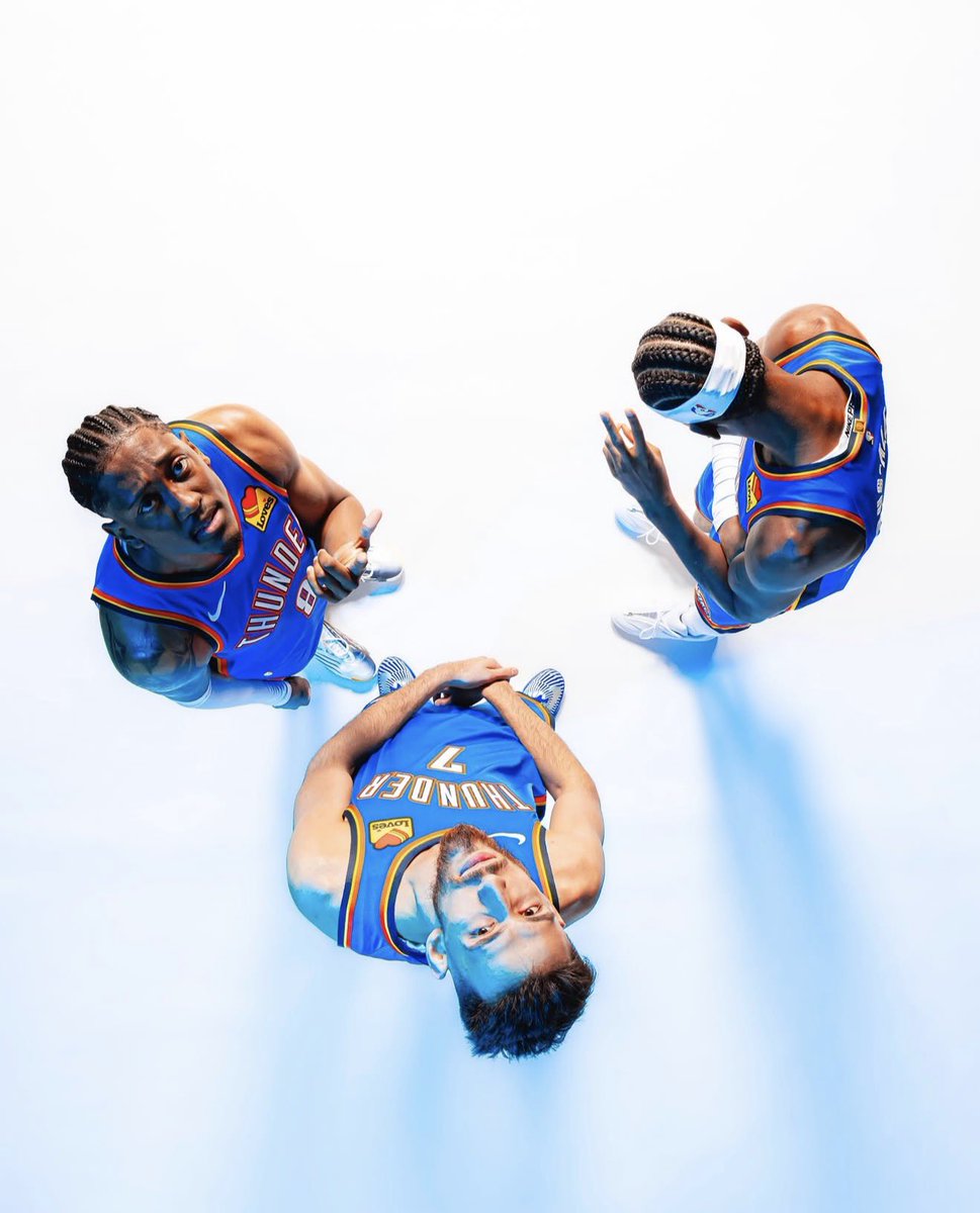 _shayza's tweet image. Only 3 teams have started at least 7-0 in consecutive seasons. 

1964 and 1965 Celtics

1994 and 1995 Rockets

And now the 2025 and 2026 Thunder.

Both the Celtics and Rockets went back to back 👀