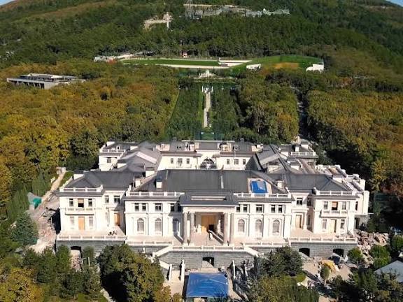 Putin's palace