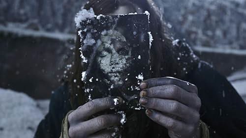 gonzagallego_'s tweet photo. Guillermo del Toro convierte 'Frankestein' en un cuento gótico de extrema belleza con una fotografía y diseño de vestuario exquisito. Increíble como la historia de Mary Shelley sigue teniendo un mensaje tan vigente. Imprescindible verla en pantalla grande (si llegáis a tiempo). https://t.co/pBWgpRyeaC
