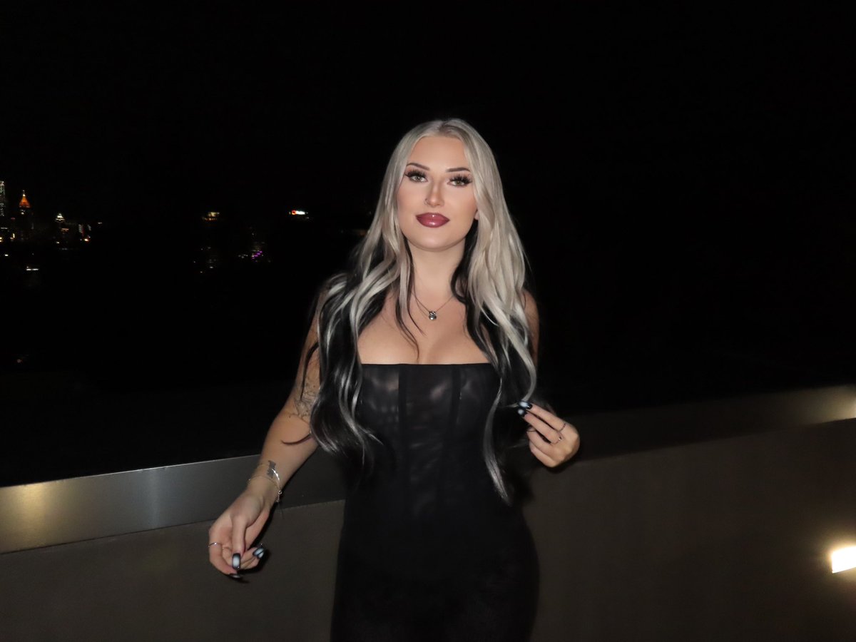 🩶 Queen Silver 🩶 tweet media