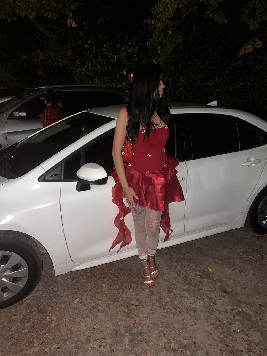 blindiiann's tweet photo. Do you want a piece of peppermint ?? ❤️‍🔥
#Halloween2025 https://t.co/kU7ixg4B6y