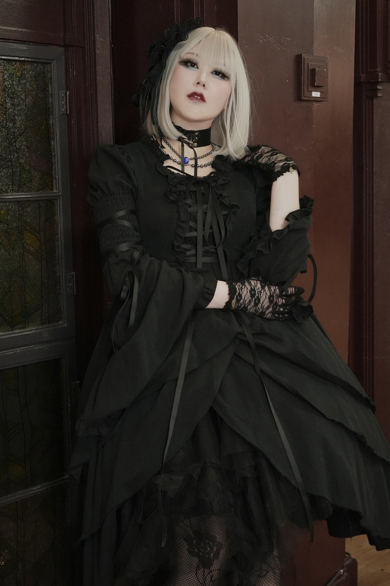 新品 タグ付 モワメームモアティエ スーパードルフィー Tシャツ Mama様