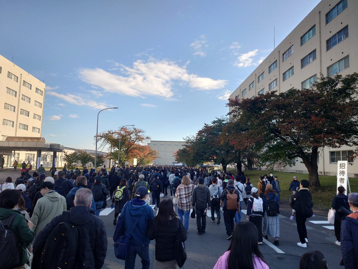 入間基地到着
人が多すぎてやべぇ