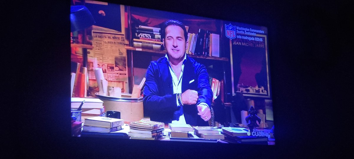 #OVNI=💩 #INAO=❤️
#CuartoMilenio <a href="/pantalla_azul/">Guillermo León</a>