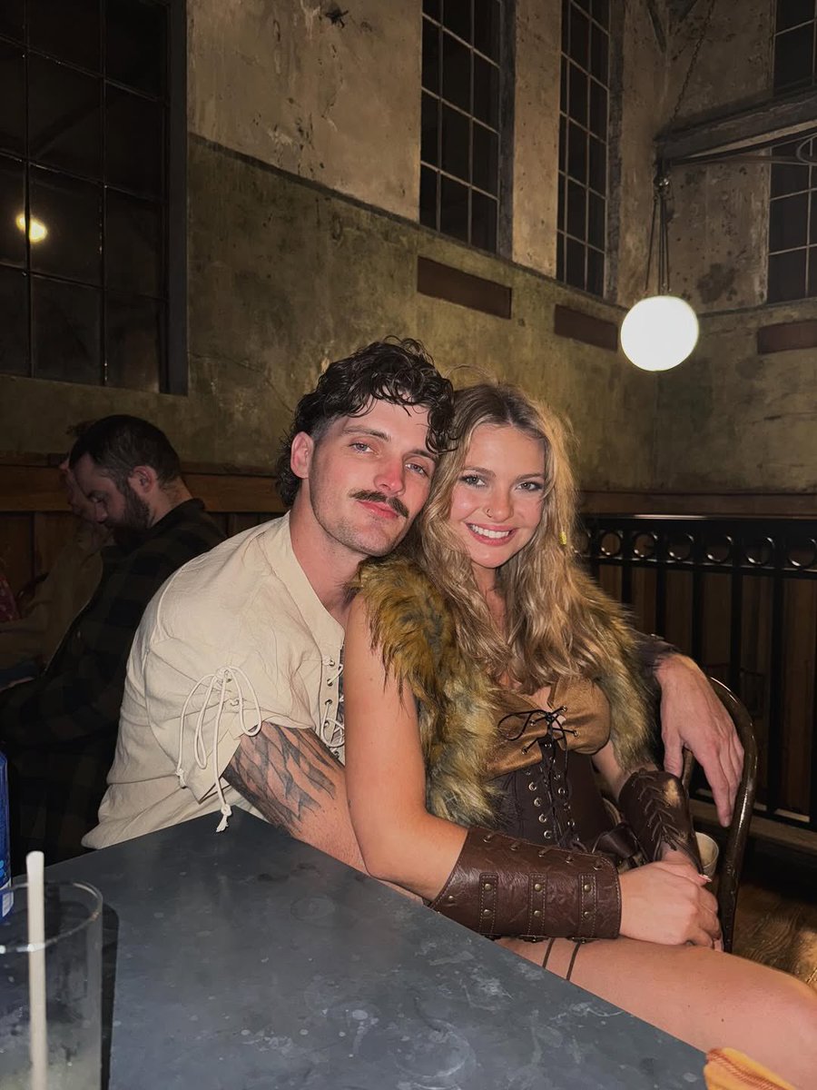 🚨 | Katherine Woodman is still held hostage by Rylie Jeffries #BB27