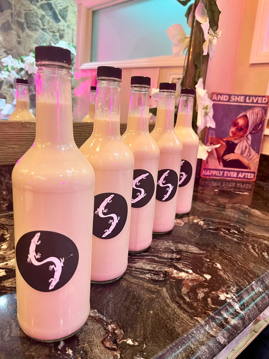 Miisssliz's tweet image. Let me handle your Thanksgiving this year 🤎🧡 #Catering