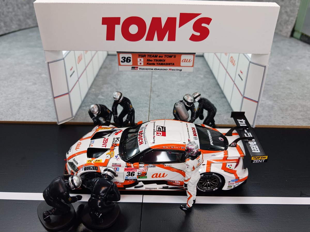 限定300台【spark】au TOM'S Supra 坪井選手フィギュア付 autom's GR