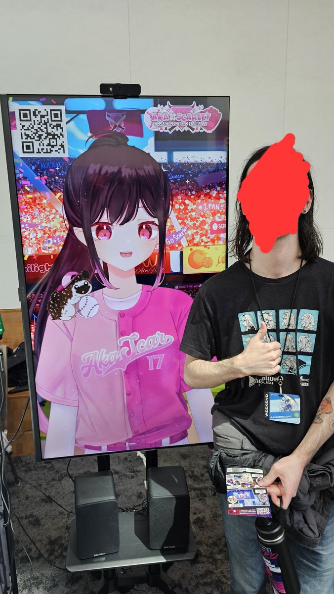 Also got the oppertunity to chat with <a href="/akascarletVT/">akascarlet ⚾️ Baseball Vtuber</a> for a bit! It was nice to meet you! You were so nice (and thank you for the early happy birthday btw 🥹). I hope to see you at OffKai 2026!