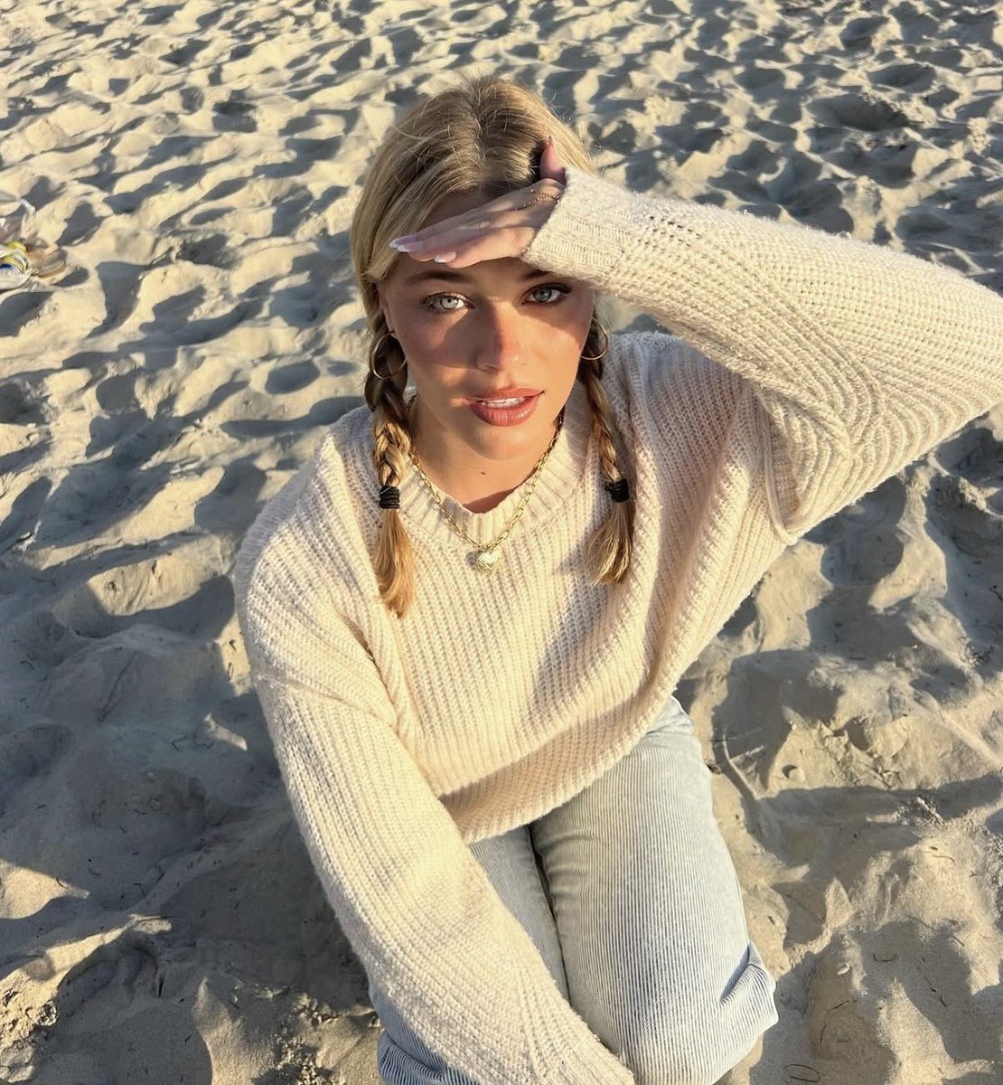 Victoria Conrad tweet media