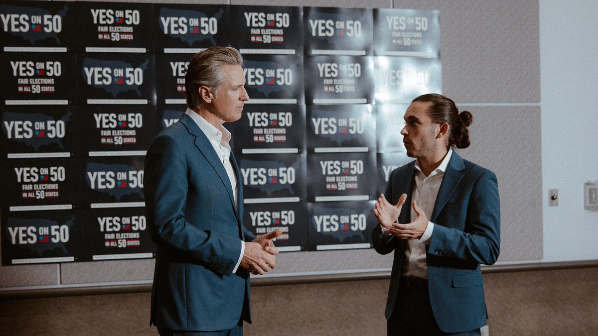 BrandonRichards's tweet photo. The YES on Prop 50 rally yesterday included:

- 2 creators speaking from the podium
- A creator press riser for content creation
- A creator round table: @GavinNewsom sitting w/20+ creators (on the record)
- 2 creator 1-on-1 interviews
- Co-streaming w/@MeidasTouch to boost reach https://t.co/9zCoDc6A03