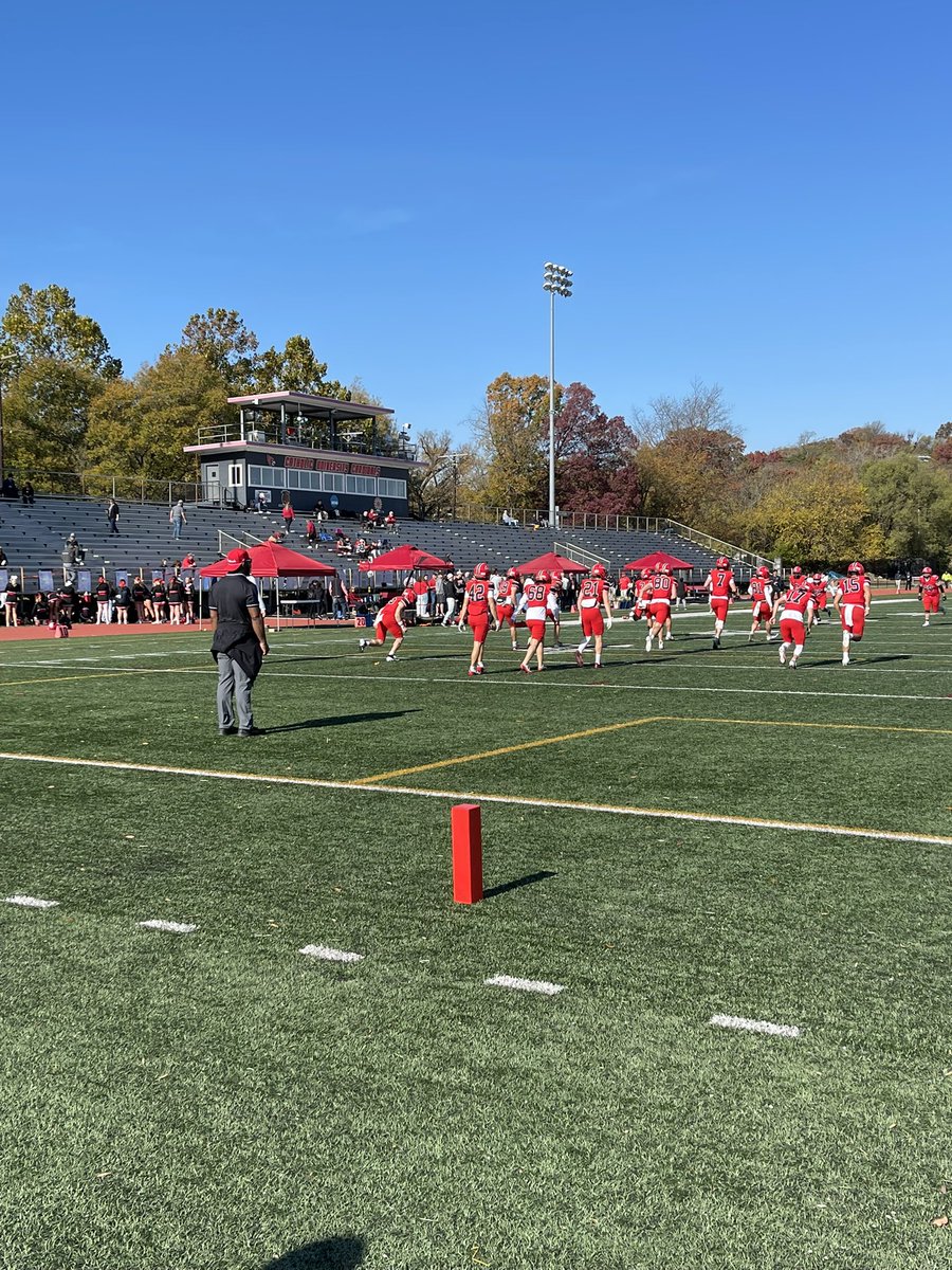 Had a great time yesterday with <a href="/CatholicU_FB/">𝘾𝘼𝙏𝙃𝙊𝙇𝙄𝘾 𝙐 𝙁𝙊𝙊𝙏𝘽𝘼𝙇𝙇</a>  Thank you for the invite <a href="/Coach_Coles74/">Coach Coles</a> <a href="/SMRFootball/">SMRFootball</a> <a href="/coachwynn6/">Gary Wynn</a> <a href="/coach_blaine/">J. Blaine Somerville</a> <a href="/coachdeetull/">Dee Tull</a>