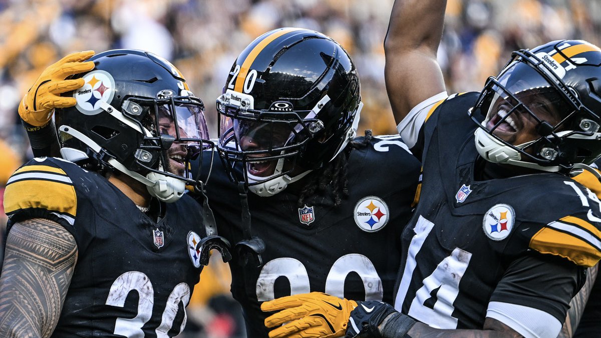 Bad weekend to be Andrew Luck vs. Pittsburgh‼️

<a href="/Pitt_FB/">Pitt Football</a> 🤝 <a href="/steelers/">Pittsburgh Steelers</a>