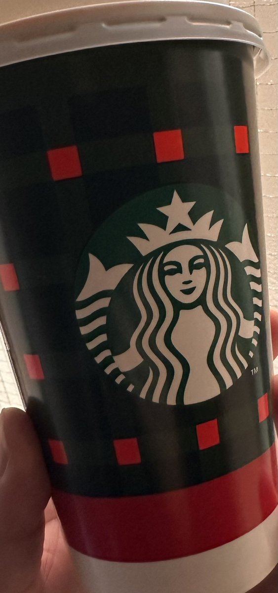 スタバご馳走になりました😚
お店がコーヒーの香りで満たされちゃいました☕️

スタバもすっかりholidayシーズンですね🎄

🎄まであと少し❄️

今週は全ての時間で予約満了です🙇‍♂️
来週以降の予約は週末から受付開始します🥺