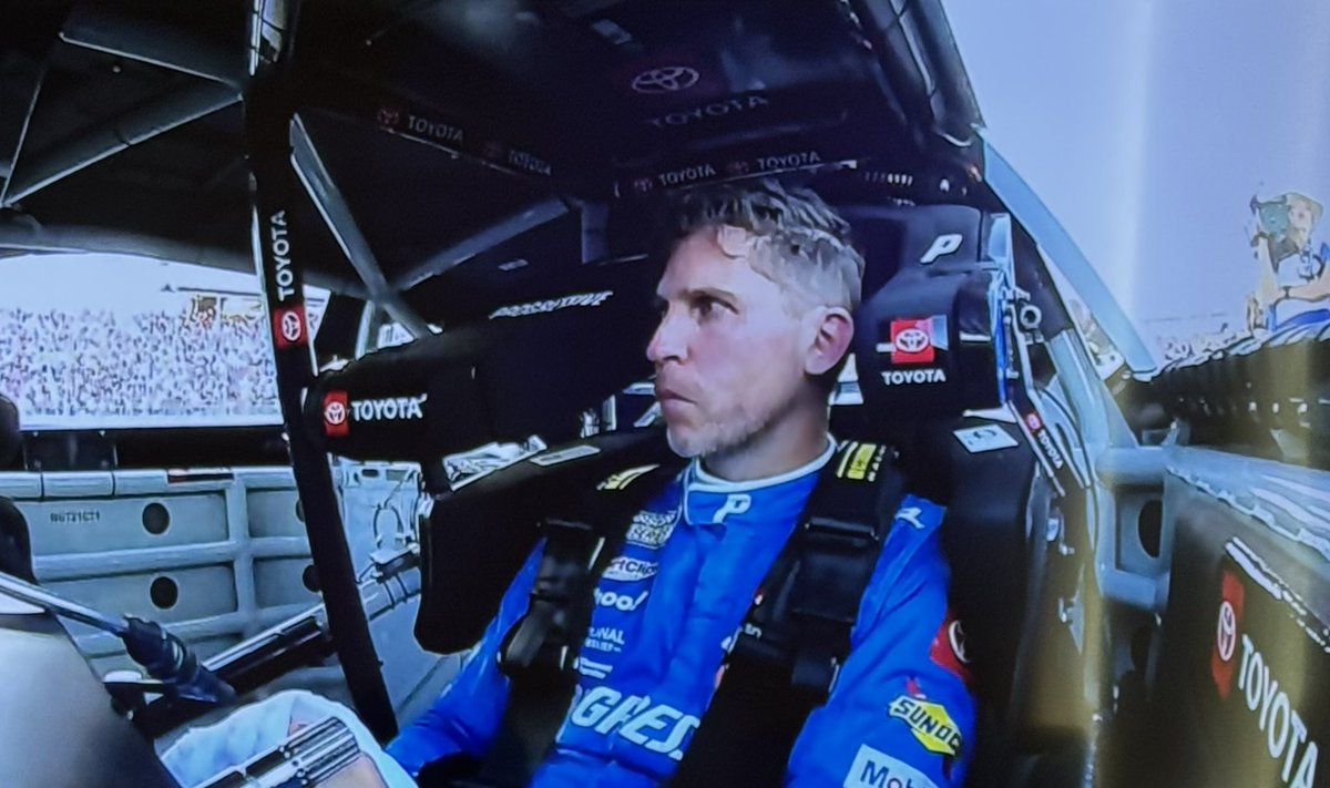 DennyDeliversYT 📦 tweet media