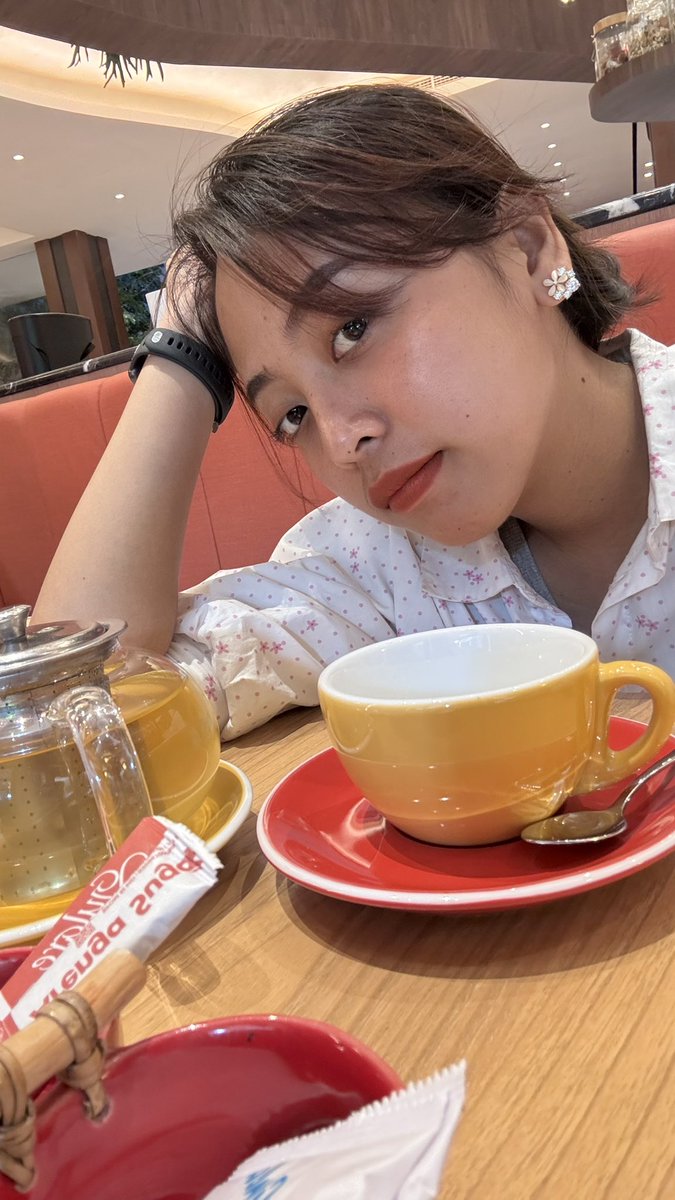 ara_paima's tweet image. Duduklah dan ngeteh bersamakuwww