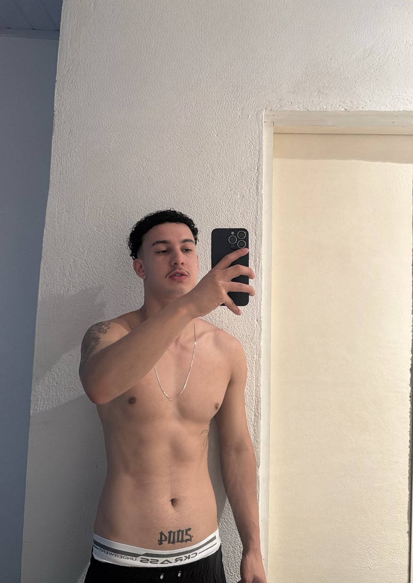 _rms_ms's tweet image. Cheiroso e de banho tomado!😏❤️