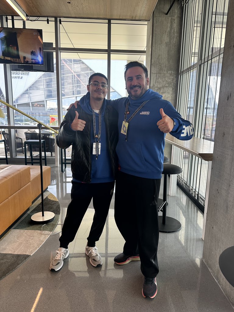 EL MEJOR JUGADOR DEL MUNDO Y DE LA HISTORIA 

👑M O H A M E D  L I G H T