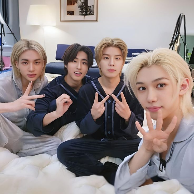 Lat⚡️ tweet media