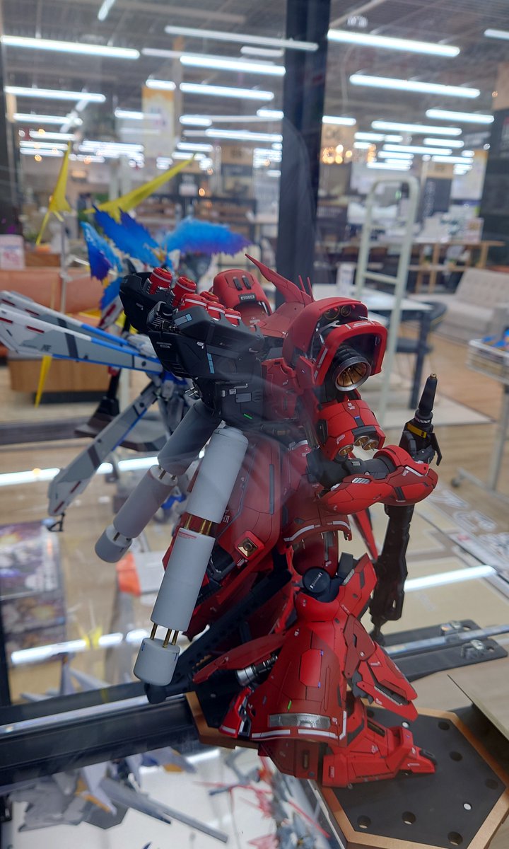 Cherrom様(@Cherrom3)からMG #サザビー Ver K.aを展示頂きました