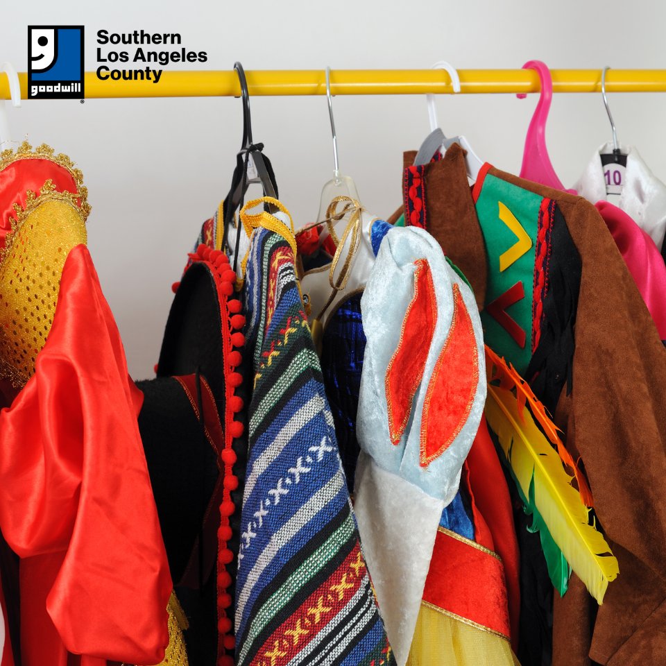 ThinkGoodwill's tweet image. 🎃 Hope you had a fantastic Halloween!🍬

If you're clearing out old costumes, consider donating them to Goodwill. Your donations support essential job training programs and free Career Centers, all accessible to the public. 📚💼 thinkgood.org