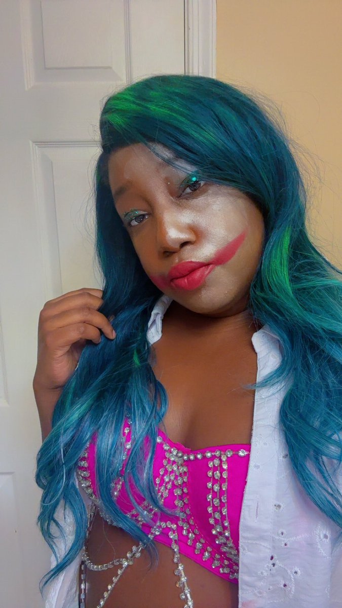 Beezy__Bee's tweet photo. #Halloween #halloween2025 https://t.co/kHiPizdhEl