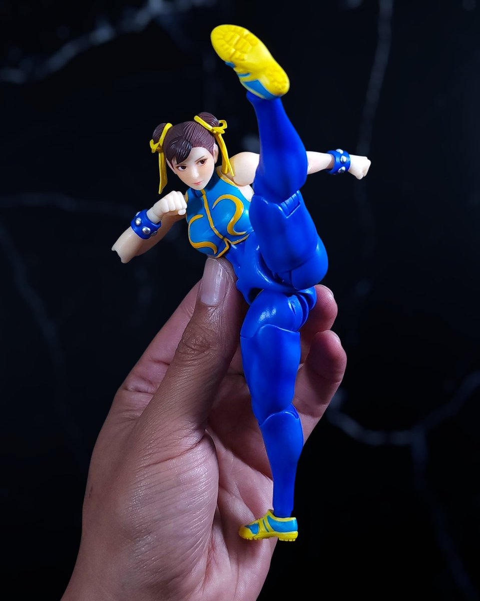Quinn-Lee' from Xcocann Studio. Moves terrifically, only 'Street