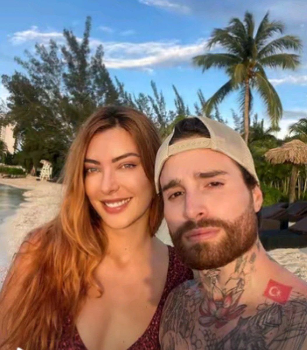 saritaaa_z's tweet photo. NORTEO CON WINGO EN JAMAICA 

😍✨🥹DIVINOS https://t.co/mCO8lMyFKJ