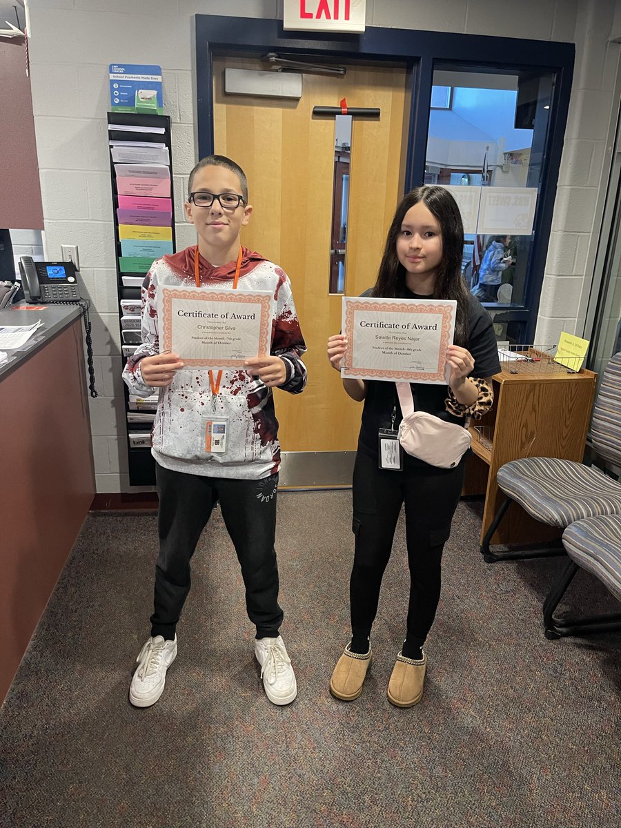 Congratulations to the ROBMS Students of the Month for October, Chris Silva and Salette Reyes Najar!