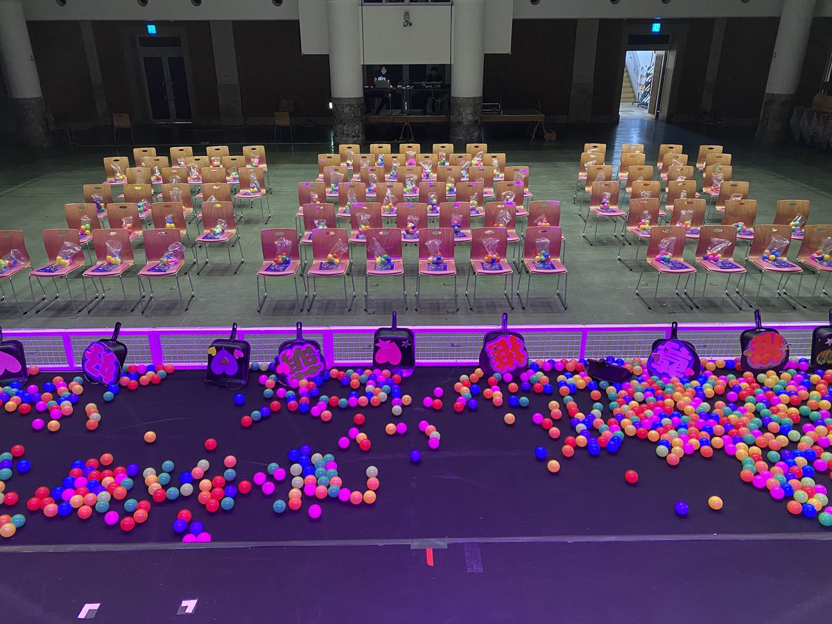 TOPPOREN's tweet image. 本番2日目！
そして千秋楽！！
最後まで走りきります！！

外はおはら祭！
中央公民館でもお祭りだー！！

本番が始まると終わりまではあっという間
この儚さも芝居の醍醐味だと思います。

たくさんの方に観てもらえて本当に感謝です！
本日も会場でお待ちしてます！！