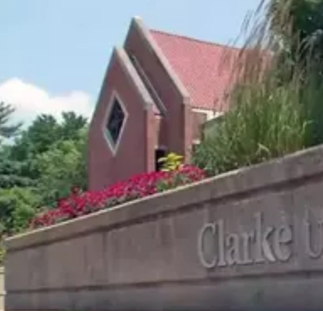 Thank you Coach La Belle for the opportunity to play lacrosse at Clarke University and for the great tour this summer! 🙌 I really enjoyed learning more about the program! #ClarkeLacrosse #MuskegoLax