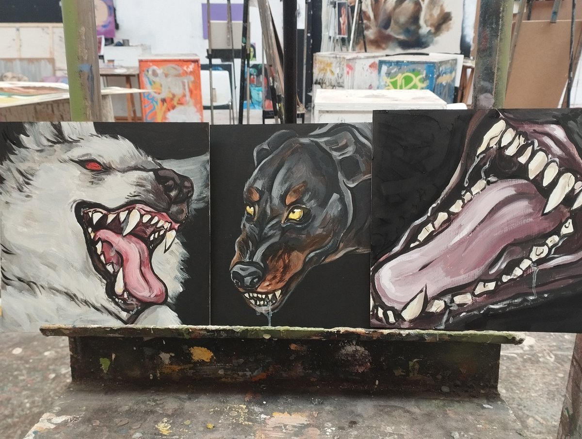 LadySandbox's tweet image. &quot;I&apos;m not a violent dog, I don&apos;t know why I bite...&quot;