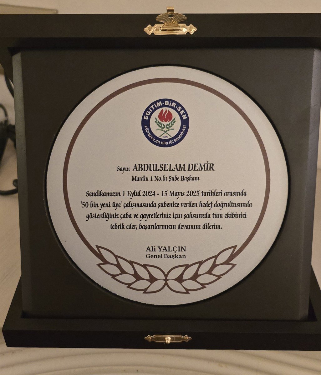 ▪️T  E  Ş  E  K  K  Ü  R  L  E  R▪️
2025/ Ekim  | 4.335 | Yeni Üye

20. Türkiye Buluşmamıza gelirken getirilen 1.507 yeni üye formunu imzaladık. Ekim ayı içerisinde sendikamıza üye olarak bir elin ataleti yerine iki elin bereketini seçen, örgütlü gücümüze güç katan toplam 4.335