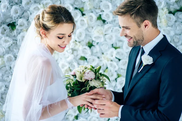 NameMeAverage's tweet photo. I now pronounce you 6 and 7 https://t.co/odXviHCyCc