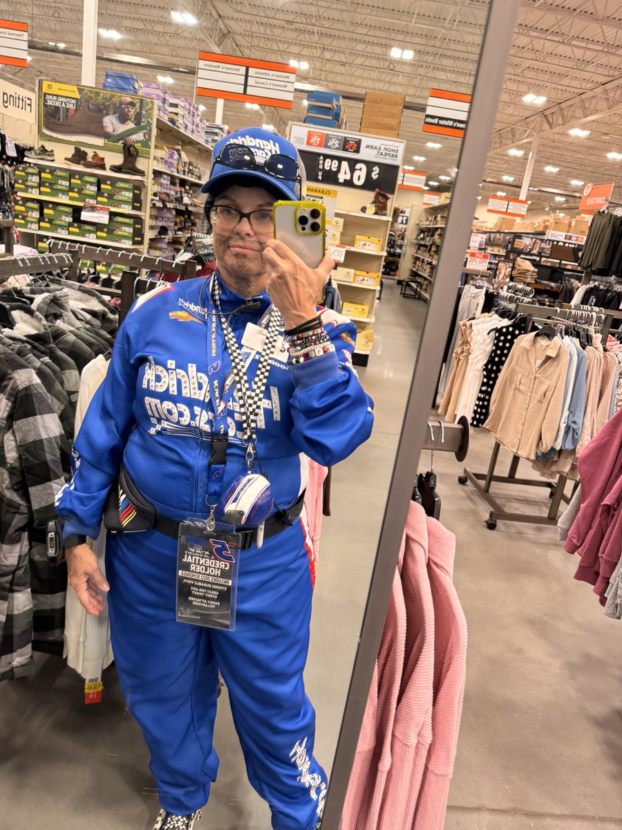 MN_VALCAREY's tweet photo. @Hendrick5Team DAMN RIGHT HE IS!!! https://t.co/78Orfph42D
