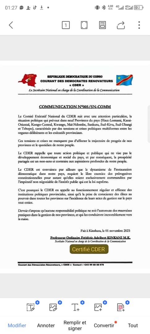 YvesBuya1's tweet photo. POLITIQUE | CDER : Le parti cher à Jean-Lucien #Bussa sonde l'alarme nationale

FACE AUX CRISES PROVINCIALES, LE "CDER"  EXIGE L'IMPÉRATIF DE L'INTÉRÊT PUBLIC COMME SEULE LOI SUPRÊME

Le Courant des Démocrates Rénovateurs (CDER), parti cher à Jean-Lucien Bussa Tongba, autorité de référence dans le paysage politique congolais, a rompu le silence le 1ᵉʳ novembre 2025 avec la publication d'une communication officielle (N°005/SN-COMM) au ton grave et solennel. 
Le comité exécutif national a tiré la sonnette d'alarme face à la dégradation spectaculaire de la situation politique dans près d'un tiers du pays, citant nommément neuf provinces : Haut-Lomami, Kasaï-oriental, Kongo-central, Kwango, Maï-Ndombe, Sankuru, Sud-Kivu, Sud-Ubangi et Tshopo.
La nature de la crise y est identifiée comme des tensions et crises politiques multiformes éclatant entre les organes délibérants (Assemblées provinciales) et les exécutifs provinciaux (Gouverneurs). 
Le CDER met en exergue l'impact dévastateur de ces querelles intestines, affirmant qu'elles ne manquent pas d'affecter la trajectoire de progrès de nos provinces et le quotidien de notre peuple. Ce constat, qui place le bien-être citoyen au centre de la critique, rappelle aux élites leur responsabilité fondamentale : toute action politique qui s'écarte du développement économique et social et de la prospérité partagée est jugée comme un non-sens et une trahison pure et simple des aspirations profondes du peuple congolais.

L'AUTOROUTE DE LA RUINE - L'AVERTISSEMENT SOLENNEL CONTRE L'ABUS DES PRÉROGATIVES CONSTITUTIONNELLES 

Au-delà de la dénonciation des conflits, la communication signée par le Professeur ordinaire Frédéric Adelbert Kinkani, secrétaire national en charge de la Communication, s'attaque à la racine éthique du problème. 
Le CDER affirme sa conviction dans le dynamisme démocratique de la RDC et le libre exercice des prérogatives constitutionnelles par les institutions provinciales. Toutefois, cette reconnaissance est assortie d'une condition non négociable : l'usage de ces prérogatives doit être exclusivement commandé par l'impératif de l'intérêt public qui est la loi suprême. Cette déclaration replace la notion de service public au-dessus des jeux de positionnement et des ambitions personnelles. L'avertissement est sévère : le parti met en garde contre la tentation de faire d'une responsabilité politique l'autoroute des mauvaises pratiques dans la gestion de nos provinces. 
Il dénonce la menace réelle que ces comportements représentent, les jugeant capables de conduire inéxorablement vers la ruine des entités provinciales. 
Le CDER appelle ainsi à une prise de conscience immédiate des élites en place, les sommant de considérer l'incidence globale de leurs actes sur l'équilibre et le destin de la nation tout entière.

LES VŒUX D'UNITÉ ET D'EFFICACITÉ - LA NÉCESSITÉ D'UN FONCTIONNEMENT RÉGULIER POUR LA LÉGITIMITÉ DÉMOCRATIQUE 

Face à cette paralysie qui mine la gouvernance de neuf provinces, le CDER en appelle fermement au fonctionnement régulier et efficace des institutions politiques provinciales. L'enjeu est double : il s'agit non seulement de relancer l'action publique et les projets de développement, mais aussi de rétablir la légitimité et la crédibilité des institutions démocratiques aux yeux des citoyens. 
Pour le parti de Jean-Lucien Bussa, la démocratie est un outil qui doit se traduire par des résultats concrets pour le peuple. 
Ces crises multiformes, souvent alimentées par des luttes d'influence ou des détournements de ressources, créent un climat de défiance et d'immobilisme qui profite aux forces anti-démocratiques. 
Le message du CDER est donc une exhortation à la discipline politique et à la cohérence éthique : la seule façon de garantir la prospérité partagée est d'assurer que les organes délibérants et les exécutifs travaillent de concert, avec l'intérêt public comme unique boussole.

David MUTEBA KADIMA