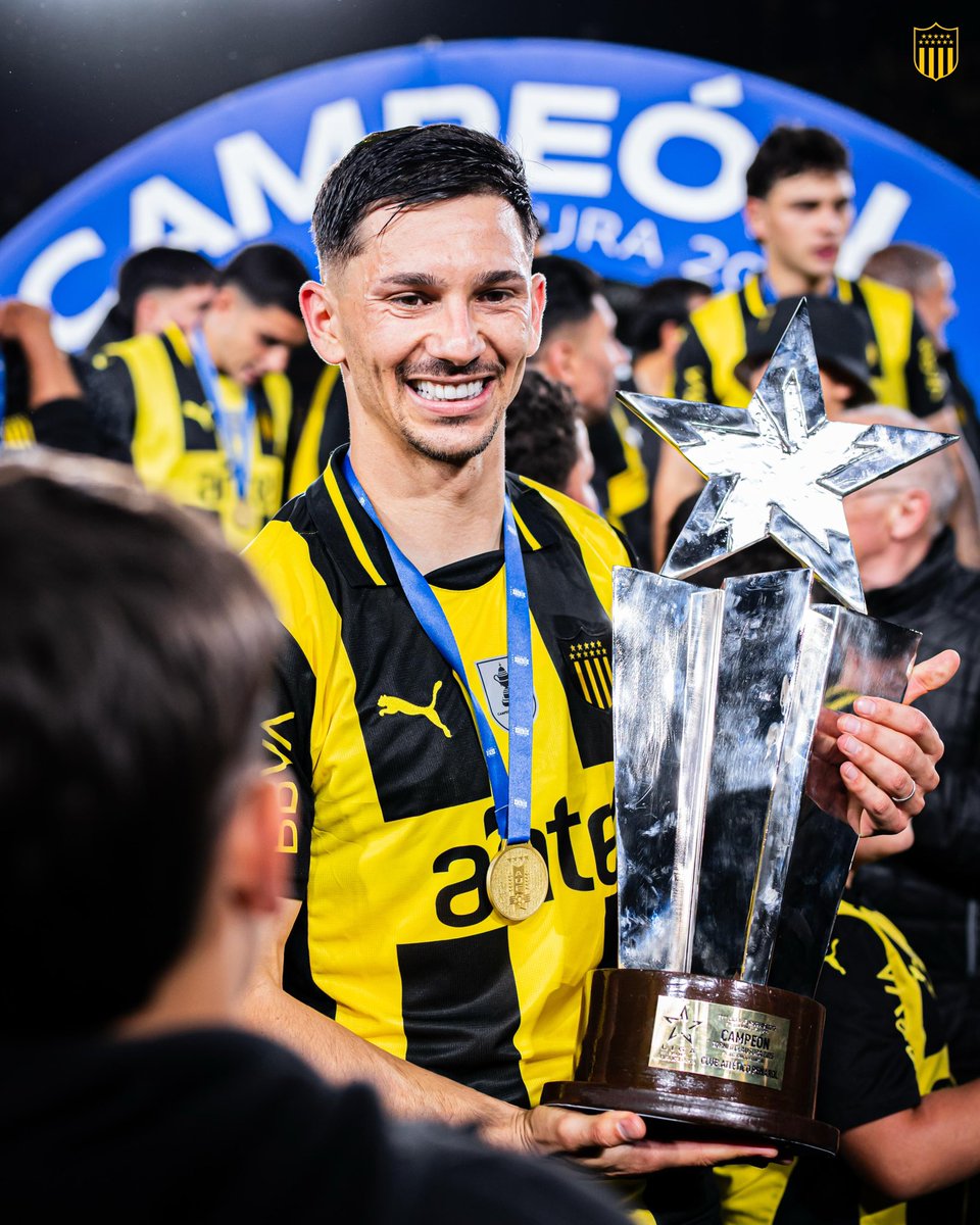 OficialCAP's tweet photo. 🏟️ CAMPEONES EN CASA 💛🖤

#TodosJuntos #VamosCarbonero https://t.co/WexiO6UJOe