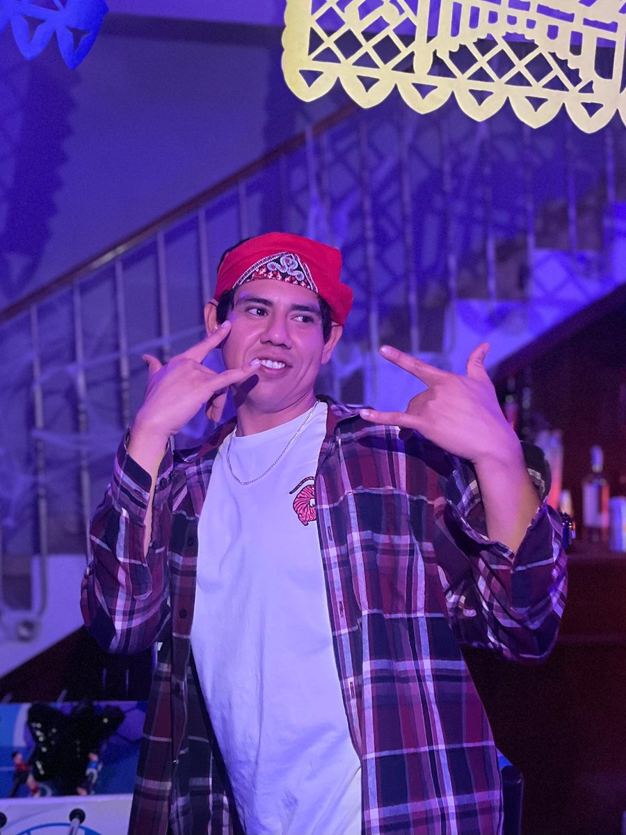 cheoveranza's tweet image. Halloween 2025 🕯🪦🎃