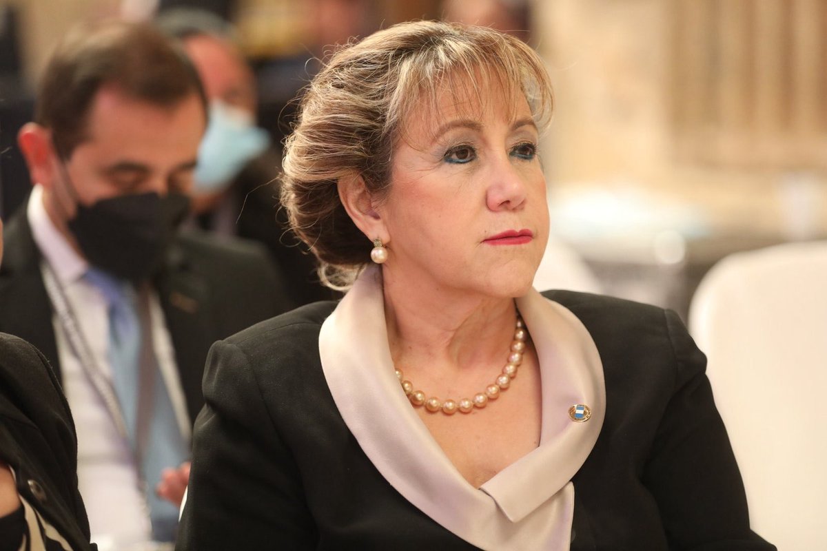 PrensaComunitar's tweet photo. #Ahora Fallece Blanca Stalling, exmagistrada de la CSJ  

Blanca Stalling fue magistrada de la Corte Suprema de Justicia y enfrentó un proceso por tráfico de influencias en el caso Caso IGSS-Pisa, cerrado en 2022. 

Stalling fue incluida en la Lista Engel del Departamento de Estado de Estados Unidos, que señala a personas involucradas en corrupción significativa o en la erosión de la democracia en la región.

📸 OJ