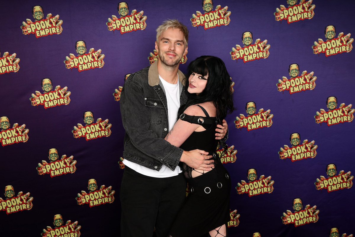 "look at you!"

nicholas hoult i love u so bad